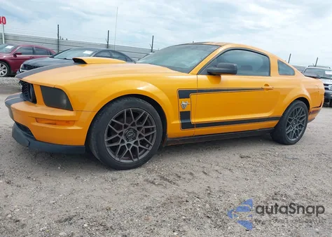 2009 Ford Mustang Gt/Gt Premium from USA, damaged, VIN 1ZVHT82H695106235